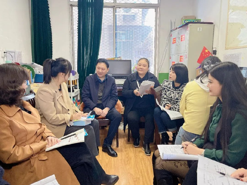 安康汉滨：让教师拥有职业幸福感