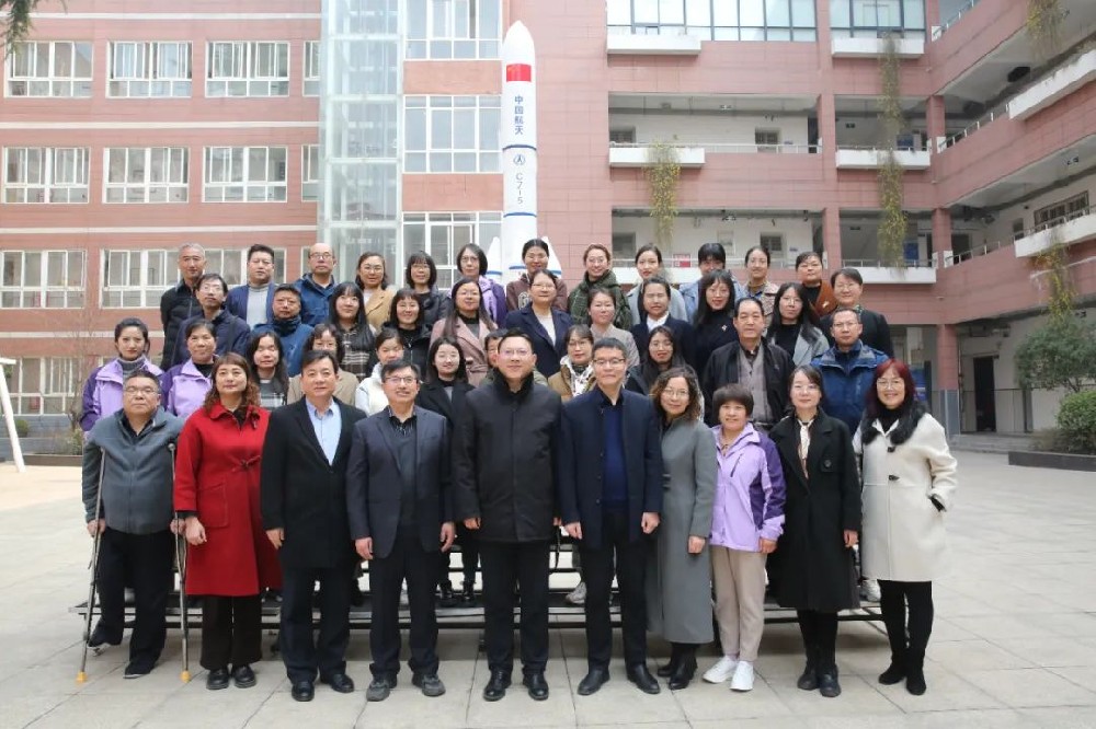 不忘初心求突破 凝心聚智备中考——西安市航天中学“名校+”共同体举行初三复习备考研讨会