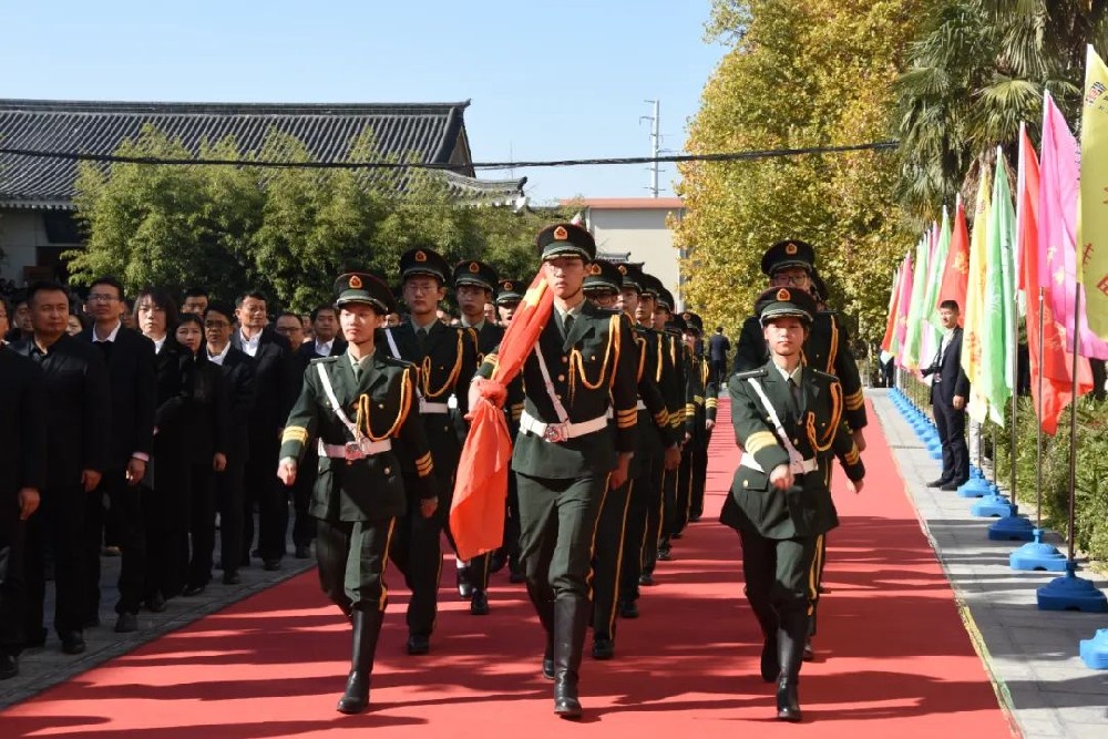 及笄行冠成人日 挺膺担当励青春 | 长安一中暨一民校区隆重举行2021级高三学生成人礼活动