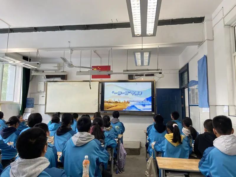 新城区：紧抓课堂根本 深挖育人内涵